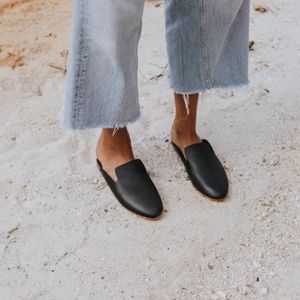 SOLD Stylish St Agni Hugo Loafer, Black Size 35